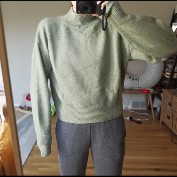 & Other Stories Sweaters - & Other Stories Mock Neck Sweater in Avocado Green